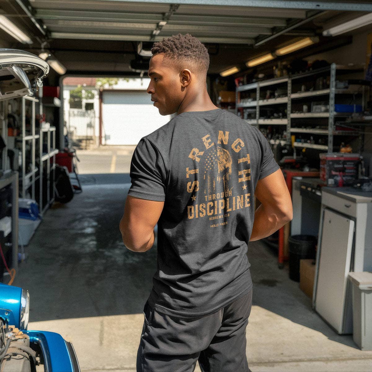 HOLD FAST Mens T-Shirt Strength Through Discipline: Dark Heather / MD